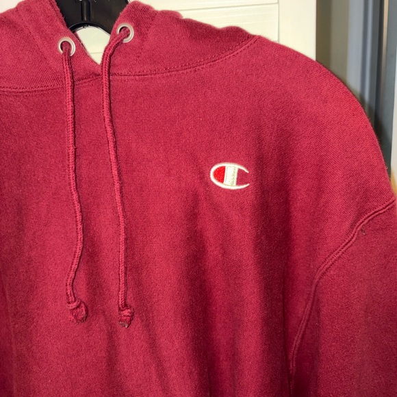 Champion Women's Maroon Cropped Hoodie - Picture 2 of 6